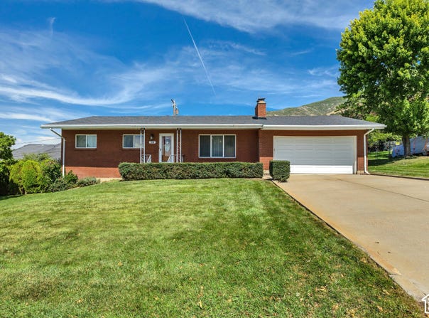 539 E 250 N, Centerville, UT 84014