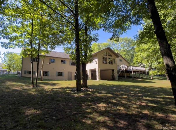 120 Northview Drive, Iron Mountain, MI 49801