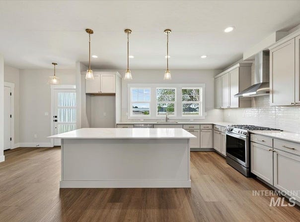 142 N Edgewood Ln, Eagle, ID 83616