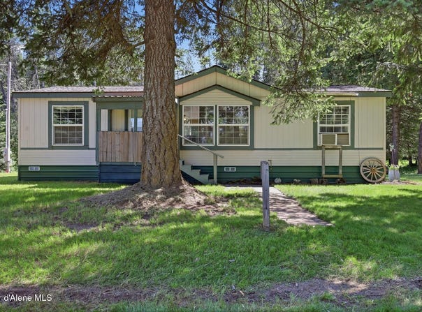 4374 E Timberland Rd, Athol, ID 83801
