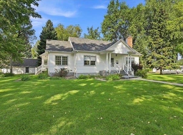 931 8th Street, Spearfish, SD 57783