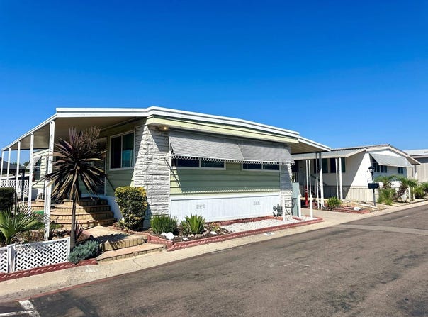 8701 MESA RD, Santee, CA 92071