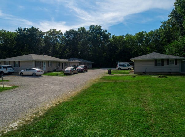 204 S Walnut, La Monte, MO 65337