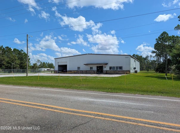7185 Texas Flat Road, Kiln, MS 39556