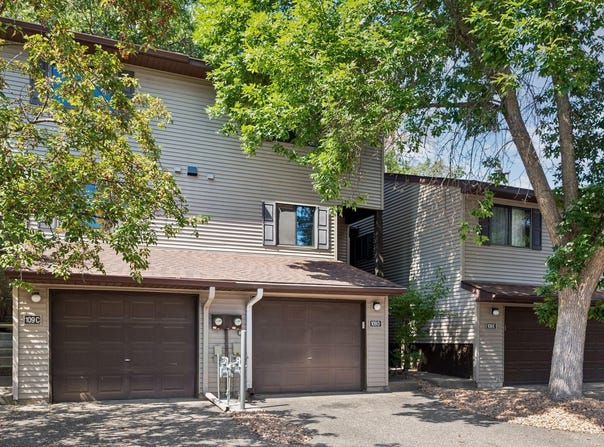 109 South Drive, Circle Pines, MN 55014