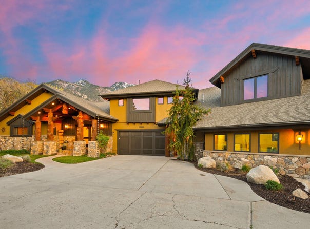 10280 S DIMPLE DELL Rd, Sandy, UT 84092