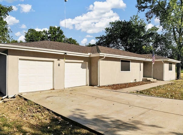 702 N US Highway 69, Celeste, TX 75423