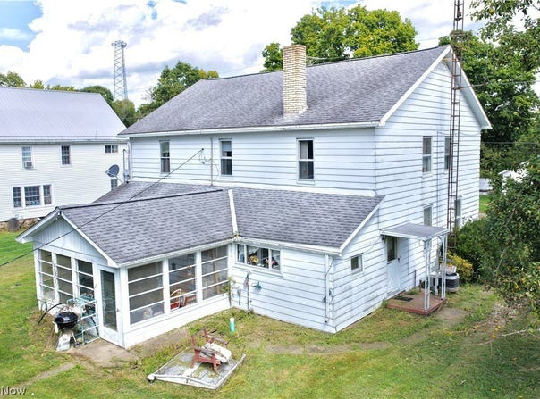 26965 County Road 1, Coshocton, OH 43812