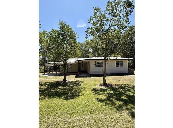 410 Railroad St, Berlin, GA 31722