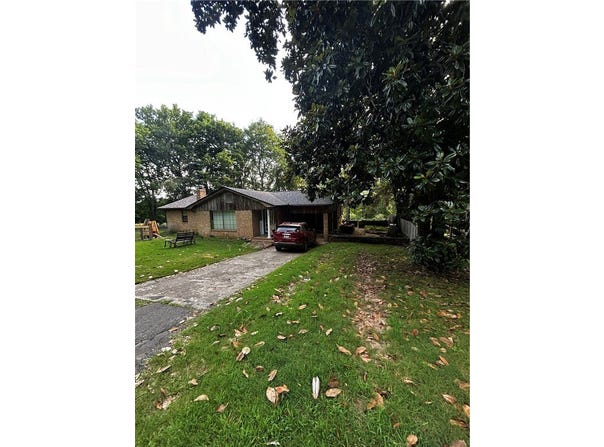 311 King Mountain Road, Ozark, AR 72949