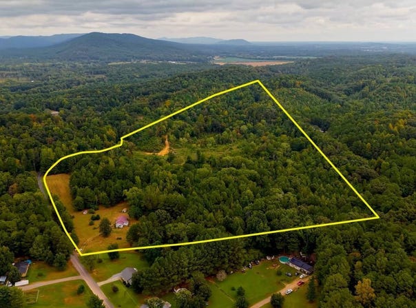985 Moores Ferry Road SW, Plainville, GA 30733