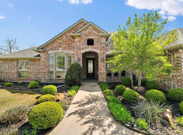 5609 Flagstick Drive, Granbury, TX 76049