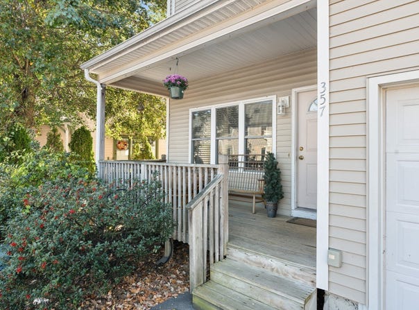 357 Litchfield St, Leominster, MA 01453