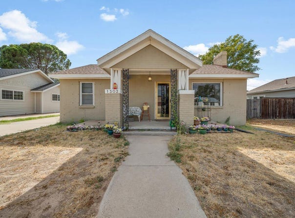 1302 Dixie, Big Spring, TX 79720