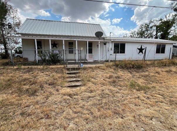 541 E 3rd Street, Baird, TX 79504