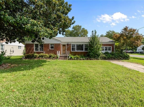 1814 Canterbury Road, Hampton, VA 23666