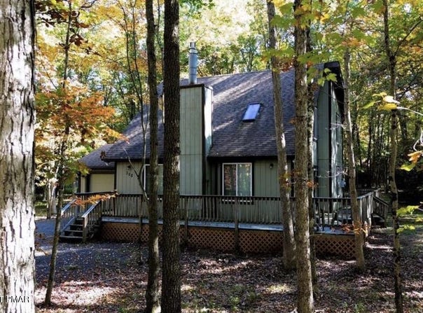158 Towamensing Trail, Albrightsville, PA 18210