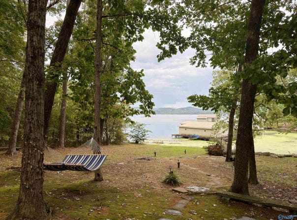 860 Pine Island Circle, Scottsboro, AL 35769