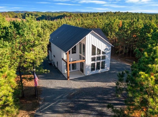 234 Sugarberry Trail, Broken Bow, OK 74728