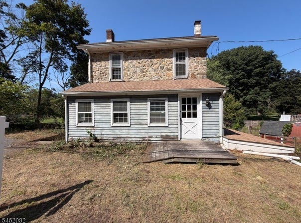 17 Musconetcong River Rd, Lebanon Twp., NJ 08827-3021