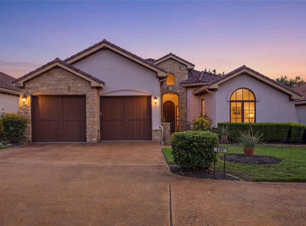 321 Jack Nicklaus Dr, Lakeway, TX 78738