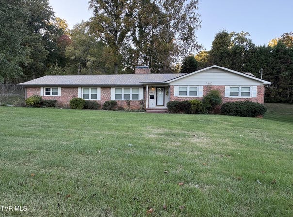 1301 E 11th Avenue, Johnson City, TN 37601