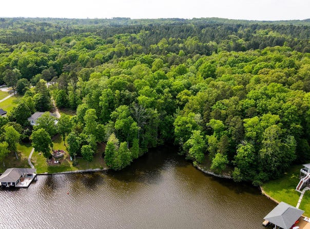 18 Black Angus Road, Leasburg, NC 27291