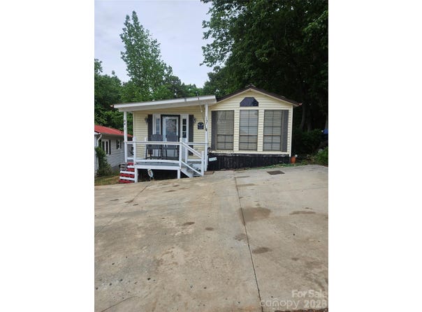 157 Dogwood Circle, New London, NC 28127