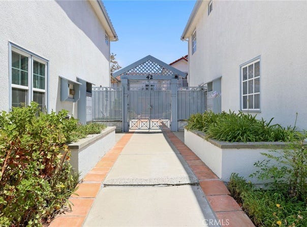 42 N Michigan, Pasadena, CA 91106