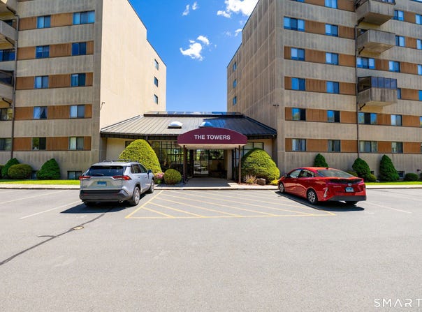 55 Putter Drive, Wallingford, CT 06492