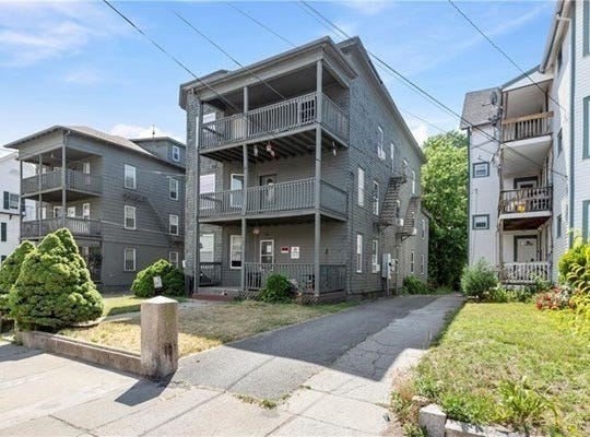 420 Rathbun St, Woonsocket, RI 02895