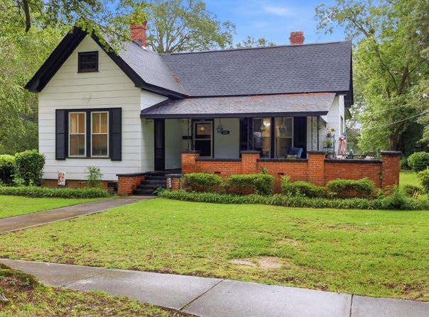 222 E Wine St., Mullins, SC 29574