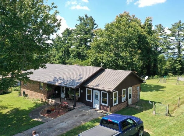 6627 Glade Valley Rd, Ennice, NC 28623