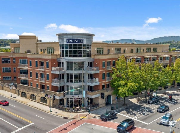 4 Cherokee Boulevard, Chattanooga, TN 37405
