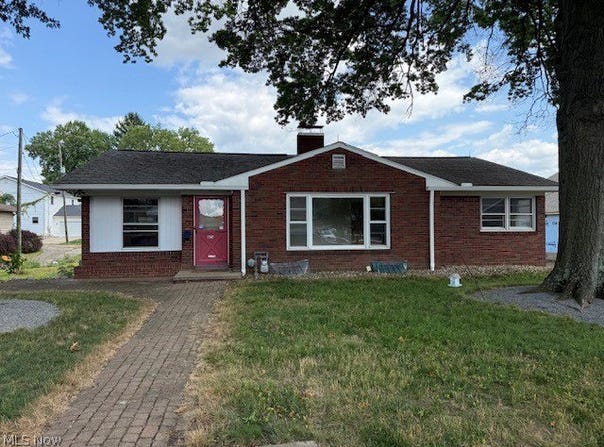 815 3rd Street SW, New Philadelphia, OH 44663