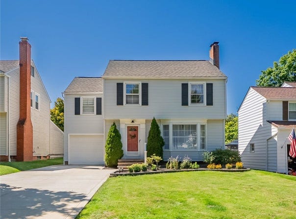 1164 Croyden Road, Lyndhurst, OH 44124