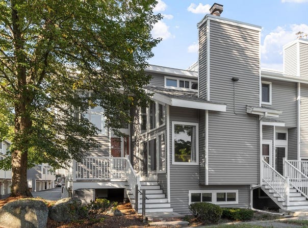 255 North Rd, Chelmsford, MA 01824