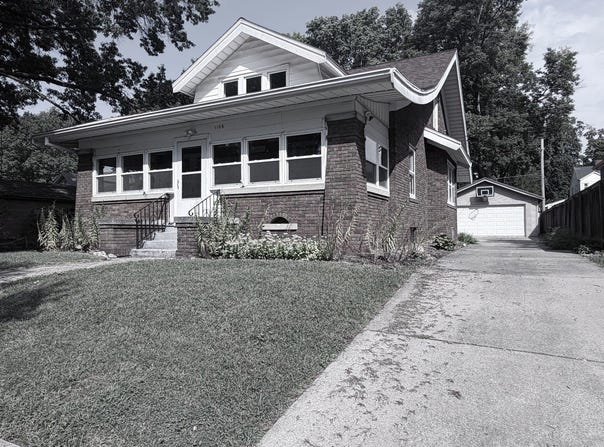 1106 E Olive Street E, Bloomington, IL 61701