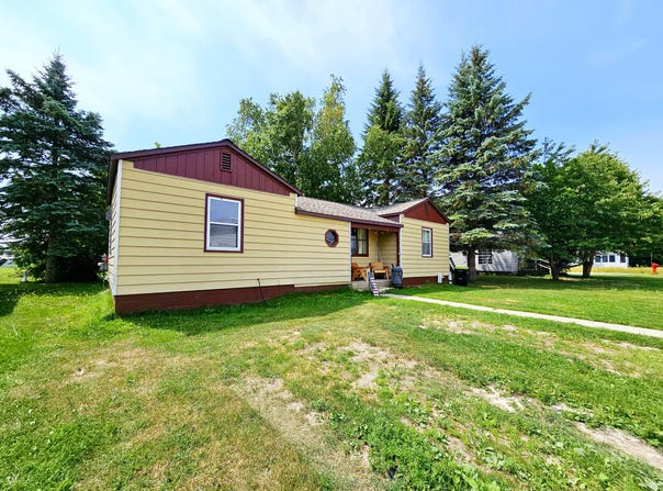 404 E John St, Newberry, MI 49868