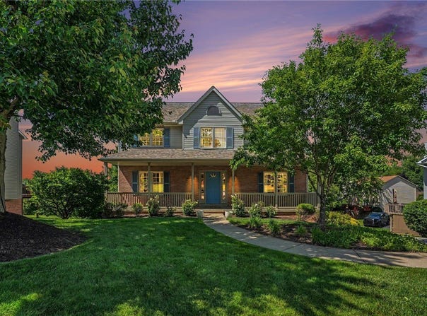 120 Bayberry Ln, Cranberry Twp, PA 16066
