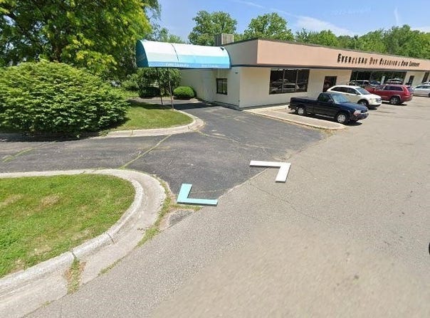 2247 S Center Road, Burton, MI 48519