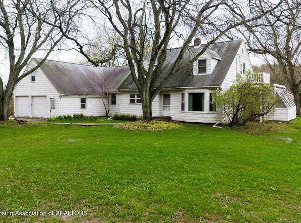 690 N Okemos Road, Mason, MI 48854