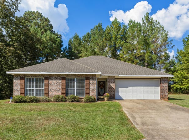 7 J Scott Rd, Purvis, MS 39475