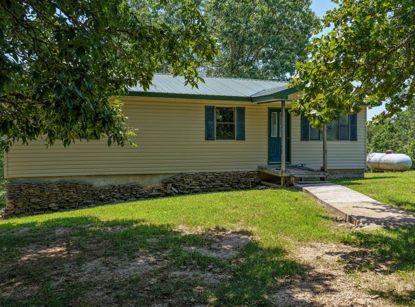 26247 St Highway U, Mansfield, MO 65704
