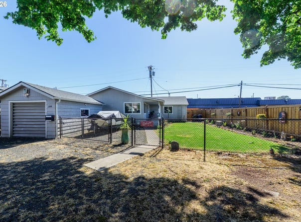 1144 JUNIPER St, JunctionCity, OR 97448