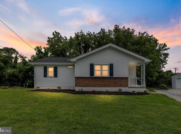 17 VARMAR DR, NEW CASTLE, DE 19720