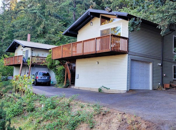 3585/3595 EMERALD St, Eugene, OR 97405
