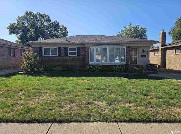 24925 Ward Street, Taylor, MI 48180