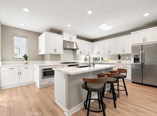 253 Waypoint, Tustin, CA 92782