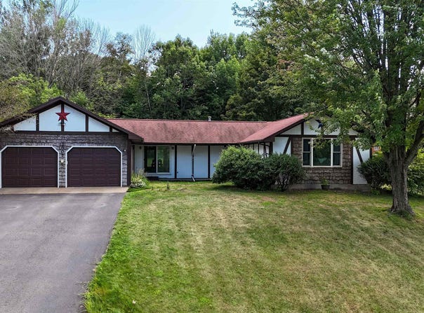 2007 FRONTAGE ROAD, Schofield, WI 54476